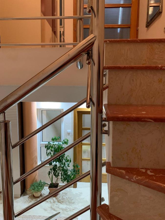 Guest House Nuhii Ulcinj Exterior foto